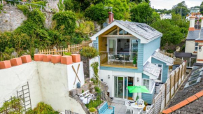 The Boathouse - Panoramic Sea View Retreat, near Town, Marina & Beach, with Parking